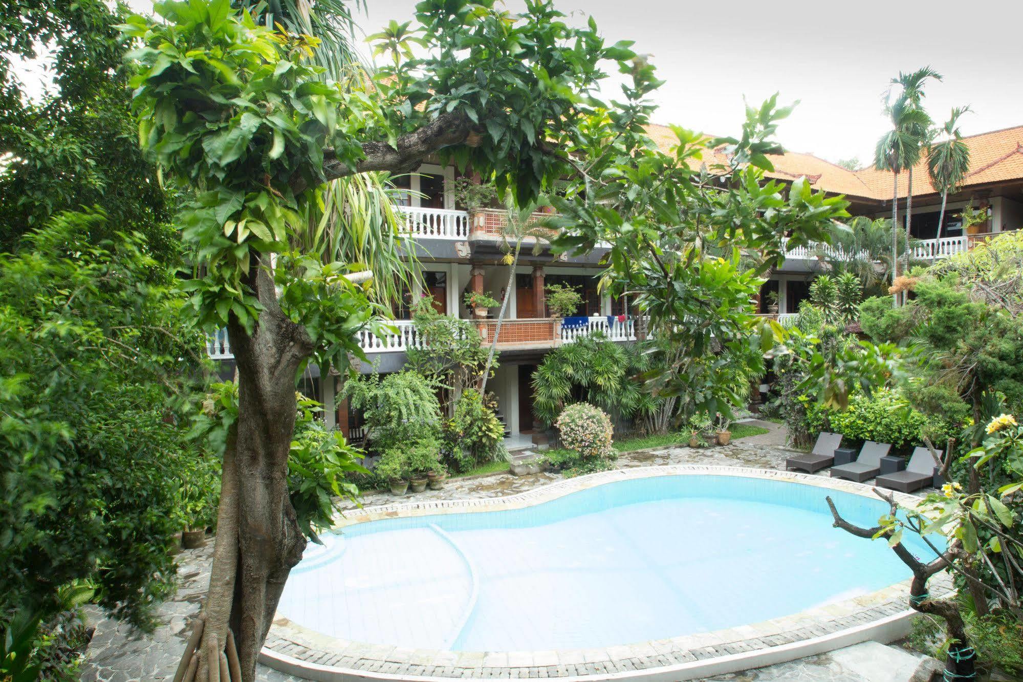 Simpang Inn Hotel Legian Dış mekan fotoğraf